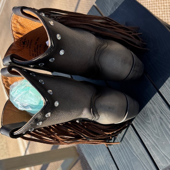 Idyllwind Gray and Black Fringe and Rhinestones Heeled Boots size 8 - Picture 11 of 12